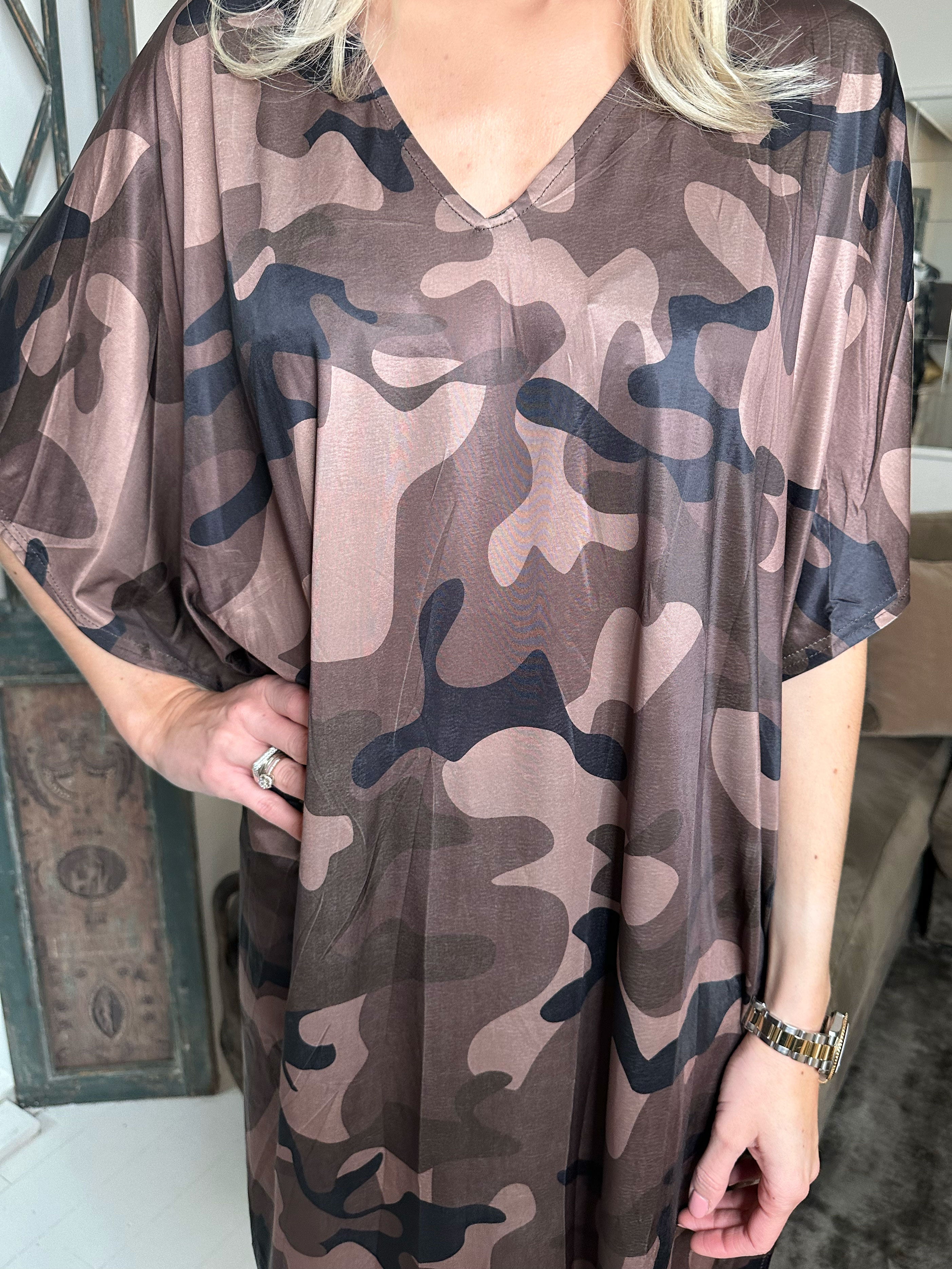 Azmina Camo - Tunikaklänning i lös passform i kamouflagetryck